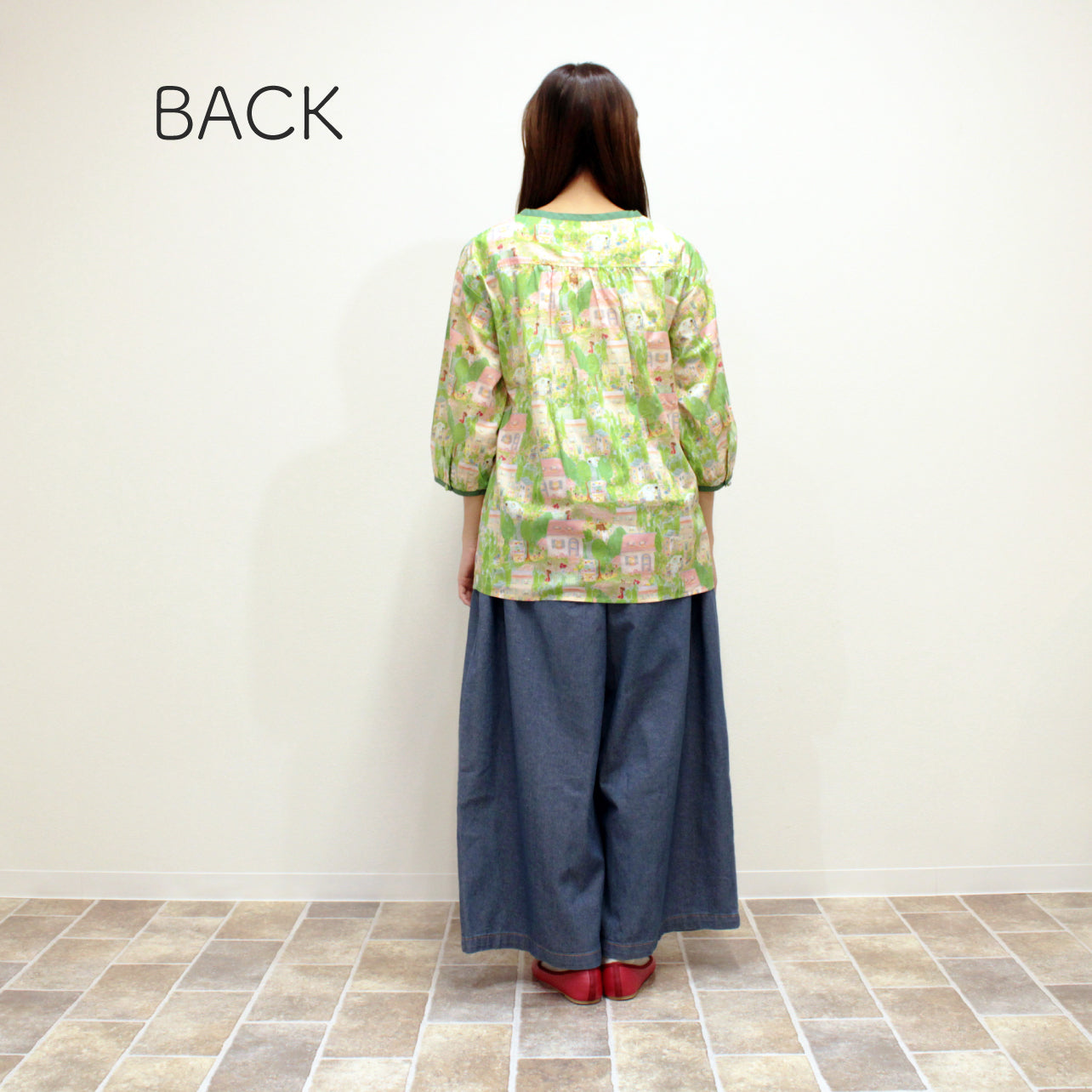 絵画のようなまちなみブラウス 152116 – T'BIS STUDIO公式オンラインストア